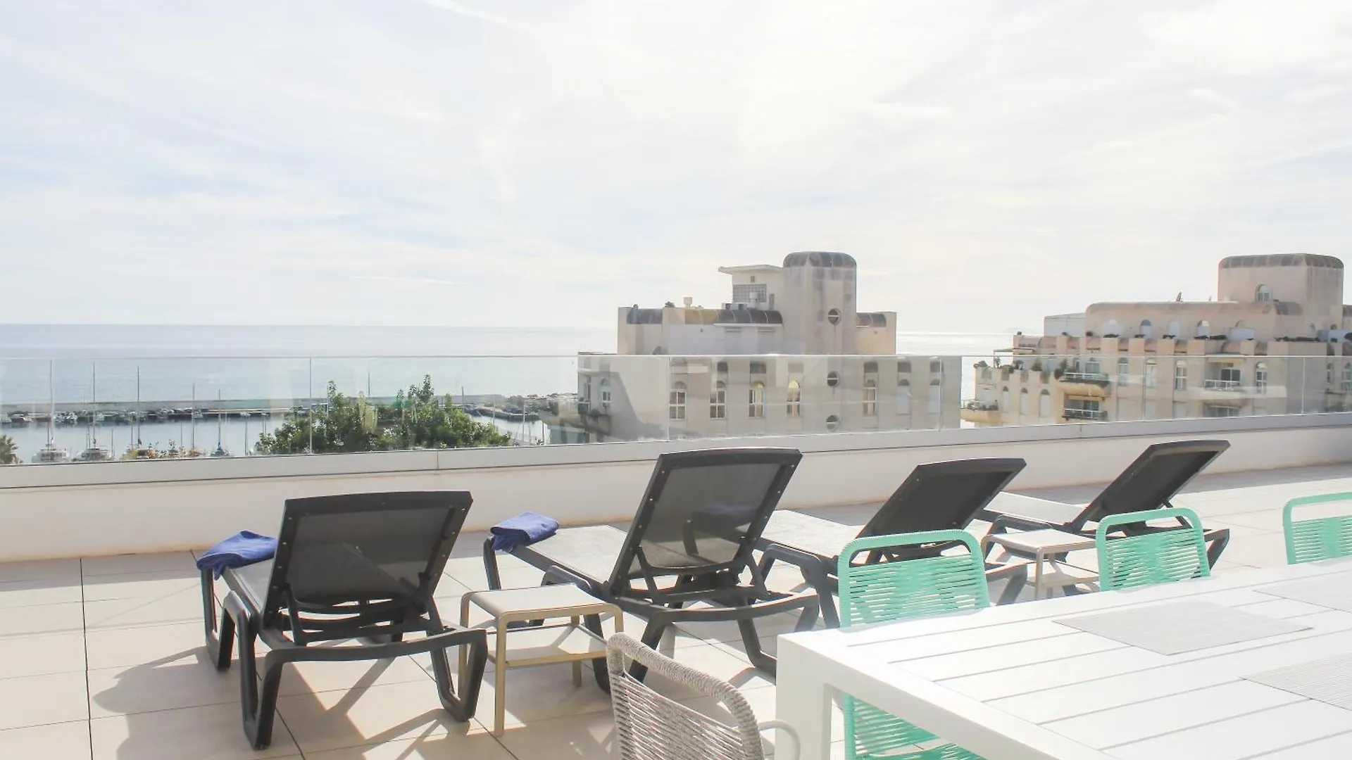 Aqua Apartments Bellamar, Marbella Espanha